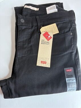 Levi's 315 Shaping Bootcut Jeans in Black